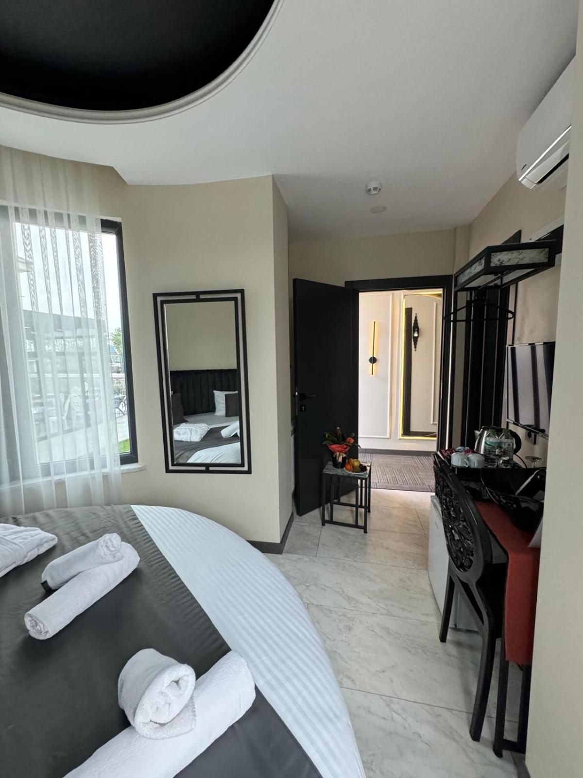 The Queen Airport Hotel-Round Trip Airport Service Arnavutkoy Zewnętrze zdjęcie